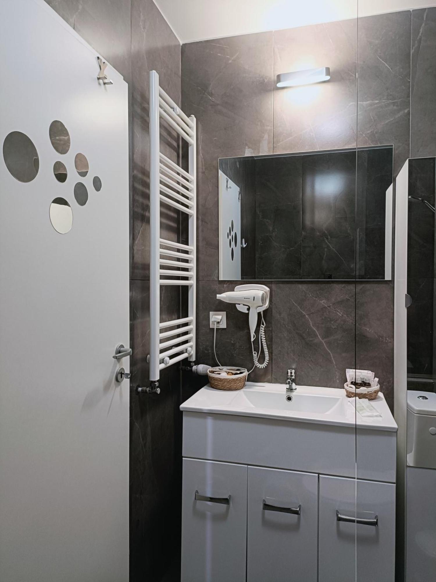 Christopher Apartment أرادايا الغرفة الصورة